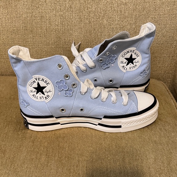 Converse Shoes - NWOB Converse Chuck 70 Plus 3D Flowers Canvas High Top Platform Shoes Women’s 10